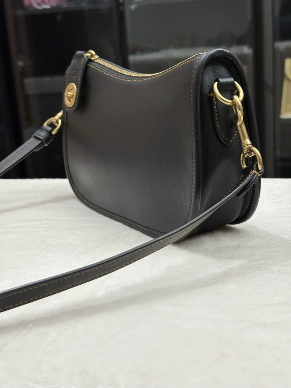 Coach Black Swinger Glove-Tanned Leather Crossbody Bag.